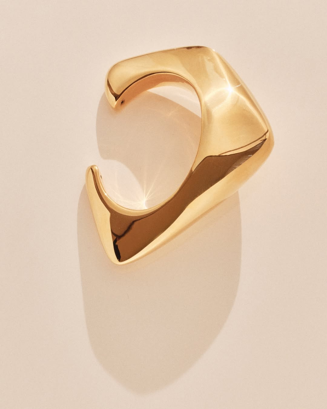 Image from Ounass / Still life 2