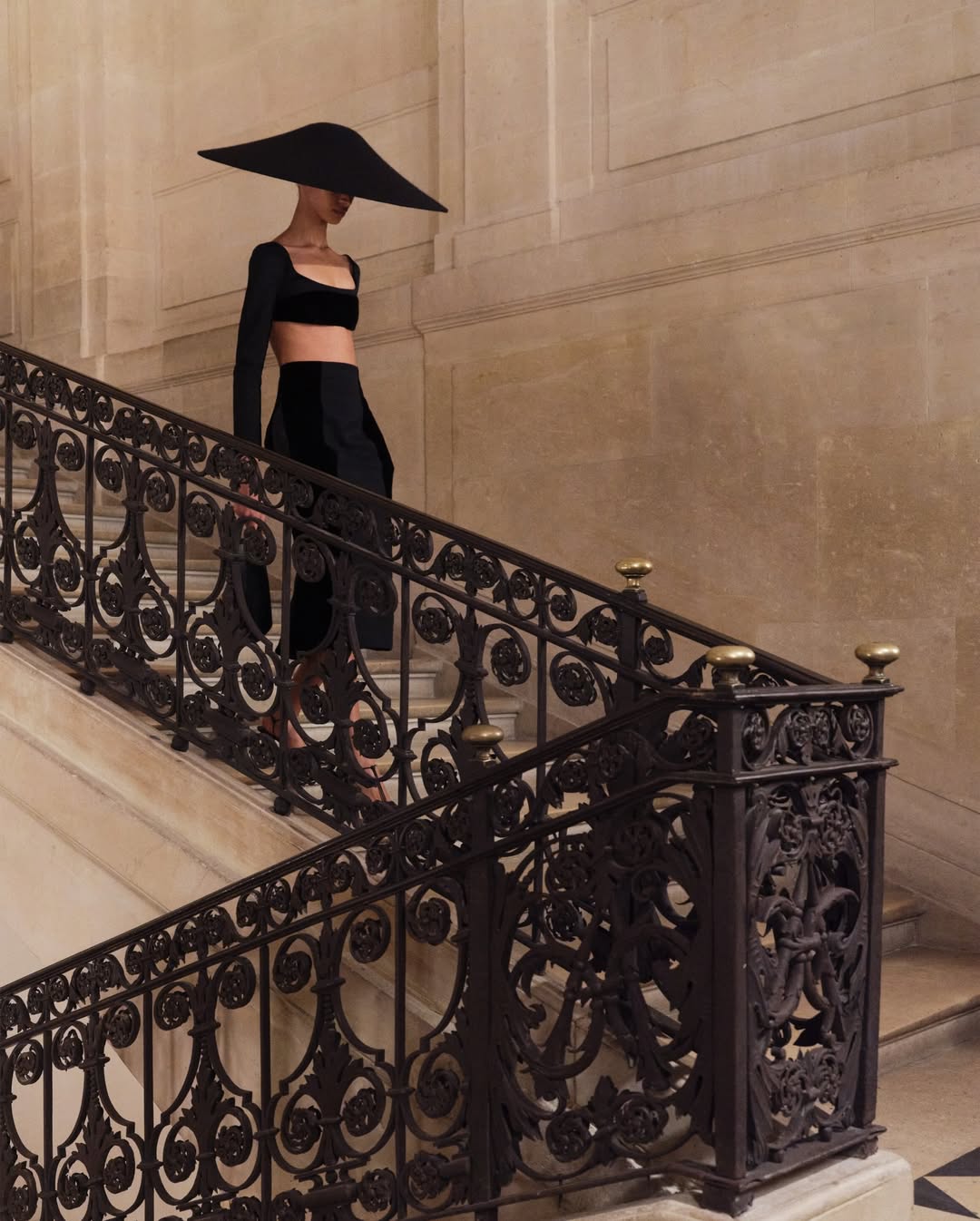 Image from JACQUEMUS /  « Le Palmier » show 14