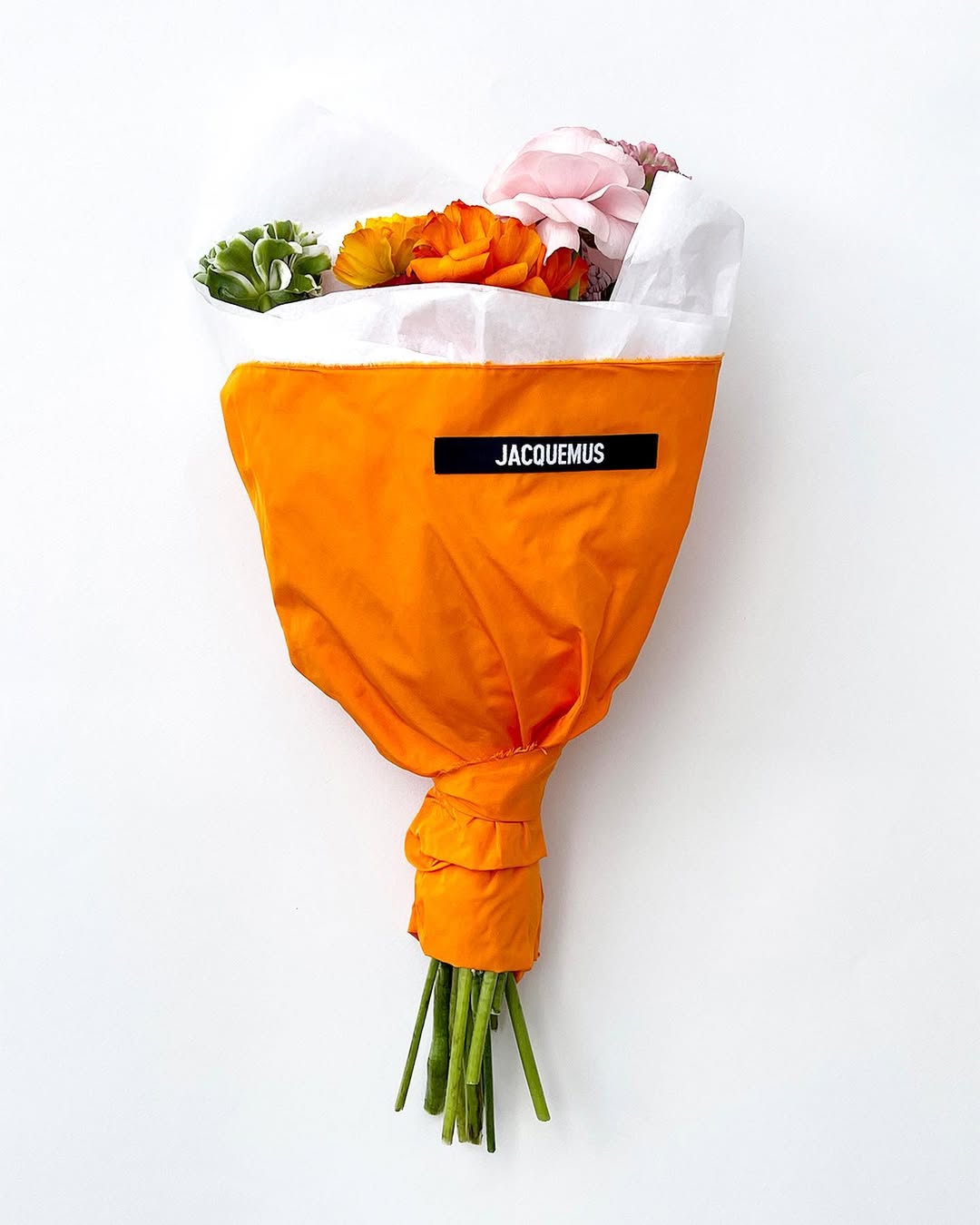 Image from JACQUEMUS / LES FLEURS 4