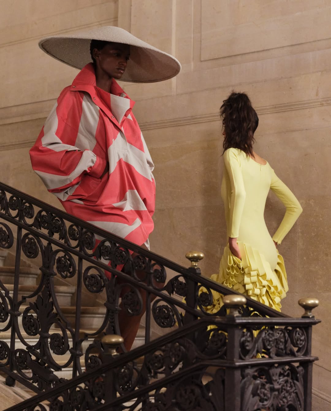 Image from JACQUEMUS /  « Le Palmier » show 12