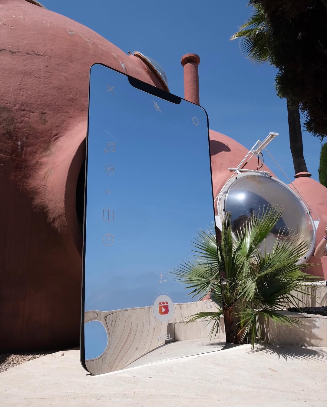 Image from Instagram / Palais Bulles, Cannes 5