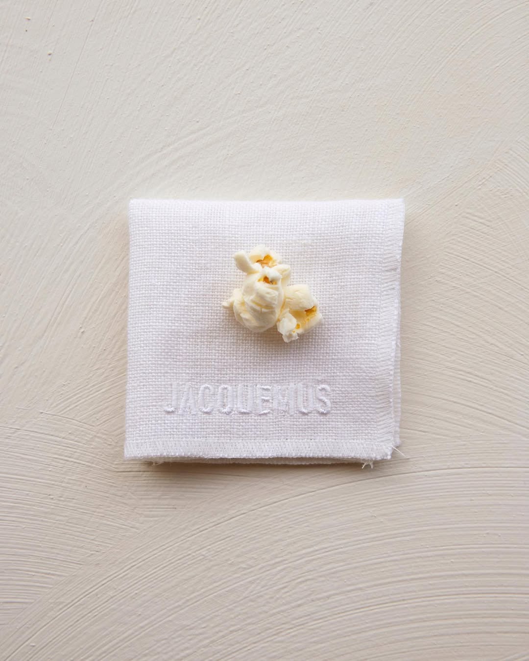 Image from JACQUEMUS / Contenus Montaigne 2