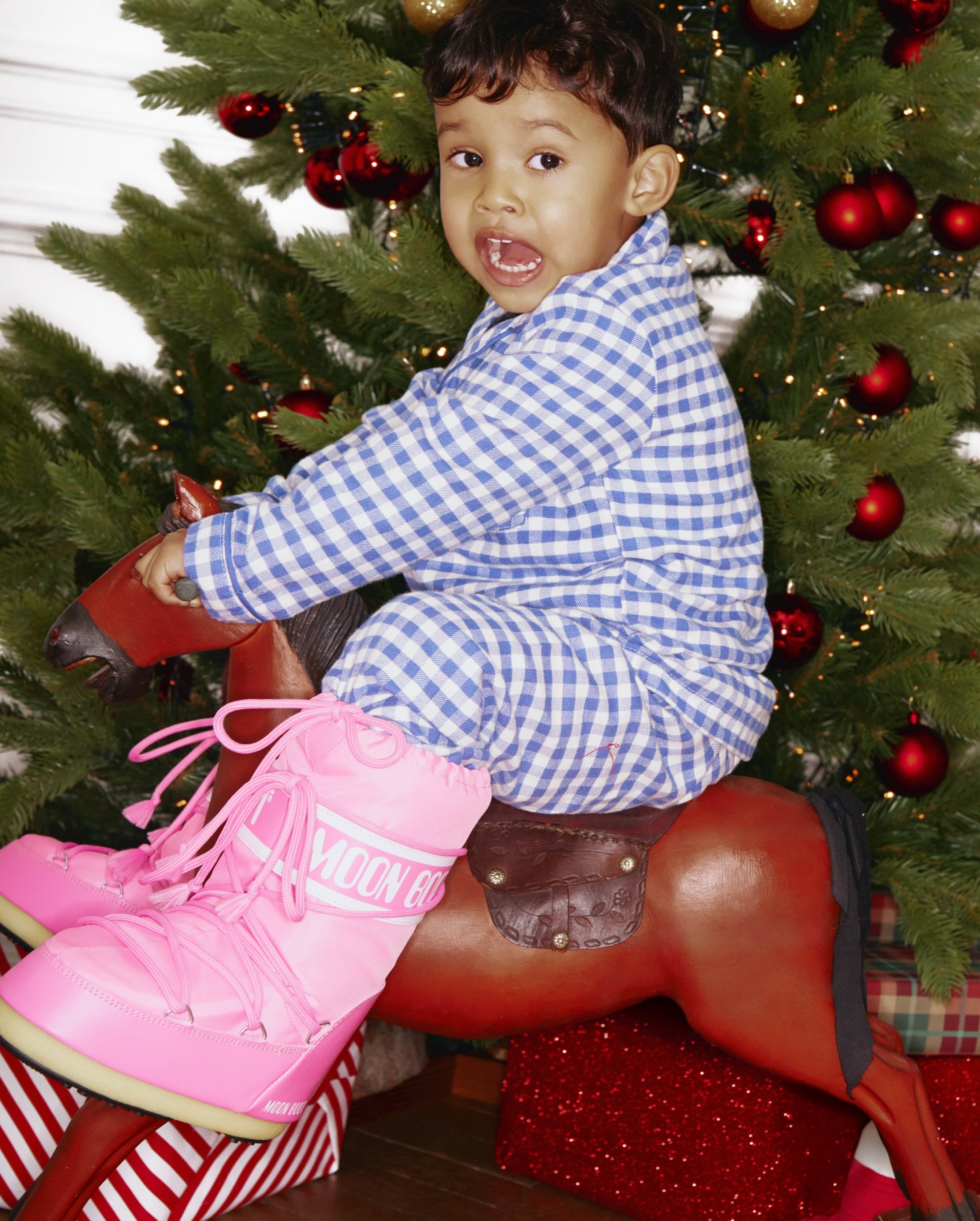 Image from Moon Boot / Christmas campaign 5